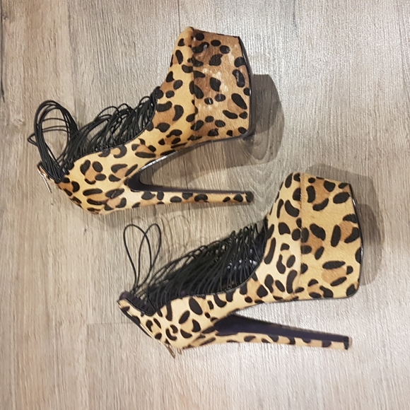 London Trash platform leopard stillettos size 7.5 - Picture 2 of 5